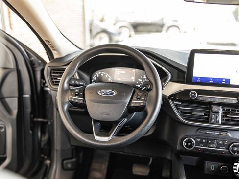 Used 2020 Ford Escape SE AWD/4WD image 18
