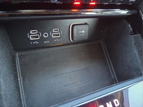 Used 2022 Jeep Grand Cherokee L Laredo w/ Luxury Tech Group I image 21