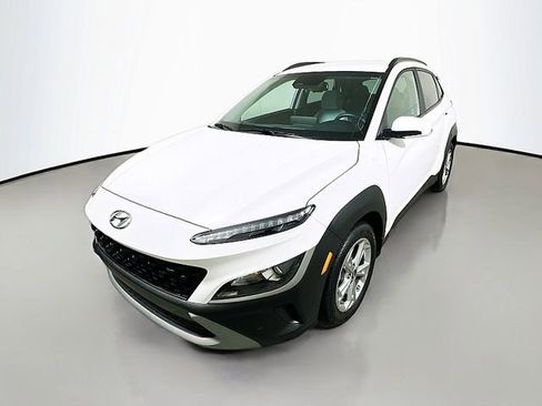 Used 2023 Hyundai Kona SEL AWD/4WD image 3