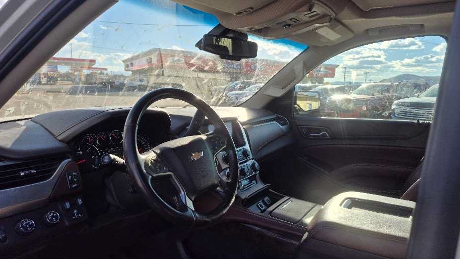 Used 2015 Chevrolet Suburban LTZ AWD/4WD image 6