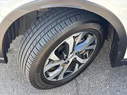 Used 2022 Subaru Outback Touring w/ Popular Package #2 image 24