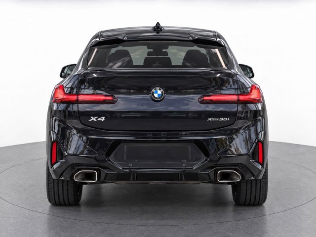 Certified 2025 BMW X4 xDrive30i w/ Premium Package AWD/4WD image 6