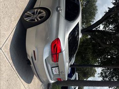 Used 2017 BMW 330i Sedan RWD image 9