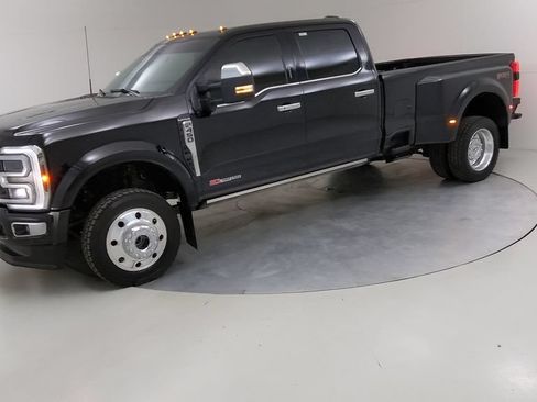 Certified 2024 Ford F450 Platinum w/ FX4 Off-Road Package AWD/4WD image 20
