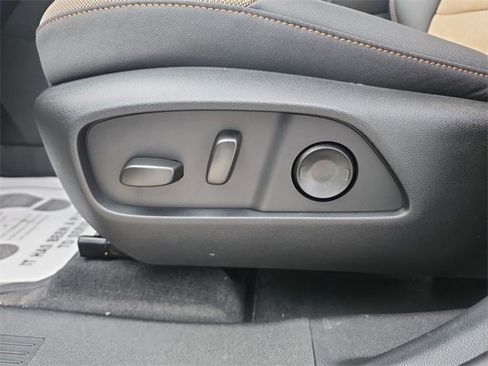 New 2026 Chevrolet Equinox ACTIV w/ Convenience Package III image 15