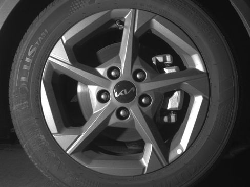 Used 2025 Kia K4 FWD image 13