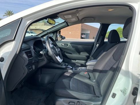 Used 2025 Nissan Leaf SV Plus FWD image 9