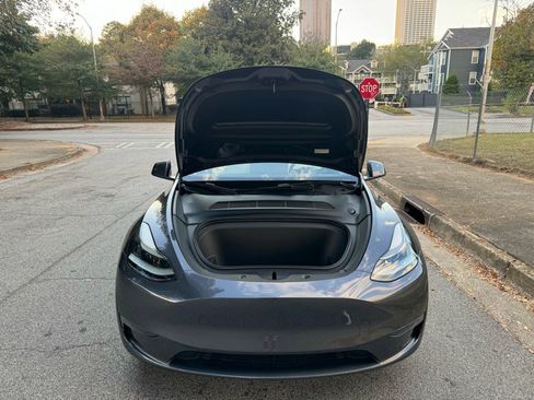 Used 2022 Tesla Model Y Performance image 27