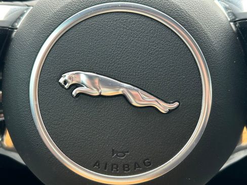 Used 2024 Jaguar F-PACE R-Dynamic S image 42