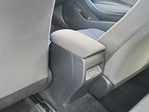 Used 2024 Toyota Corolla LE image 22