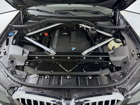 Used 2019 BMW X5 xDrive40i w/ Convenience Package image 30