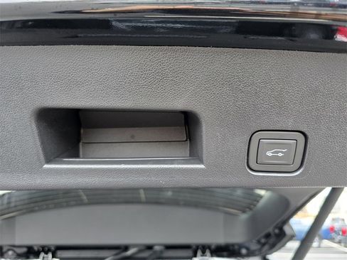 New 2025 GMC Acadia Elevation w/ Super Cruise Package image 31