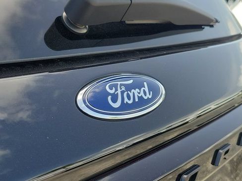 Used 2025 Ford Explorer ST RWD image 5