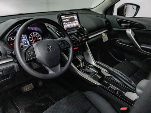 New 2025 Mitsubishi Eclipse Cross LE image 5