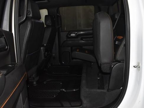Used 2024 GMC Sierra 2500 AT4 w/ Technology Package image 32