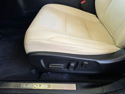 Used 2022 Lexus RX 350L Premium w/ Premium Package AWD/4WD image 27