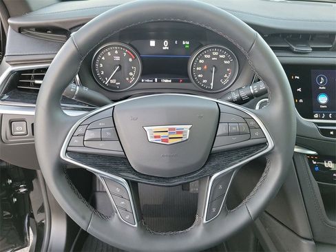 Used 2025 Cadillac XT5 Premium Luxury w/ Technology Package image 21