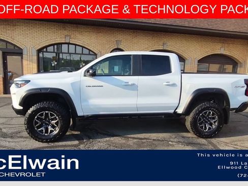 Used 2025 Chevrolet Colorado ZR2 w/ Technology Package AWD/4WD image 6