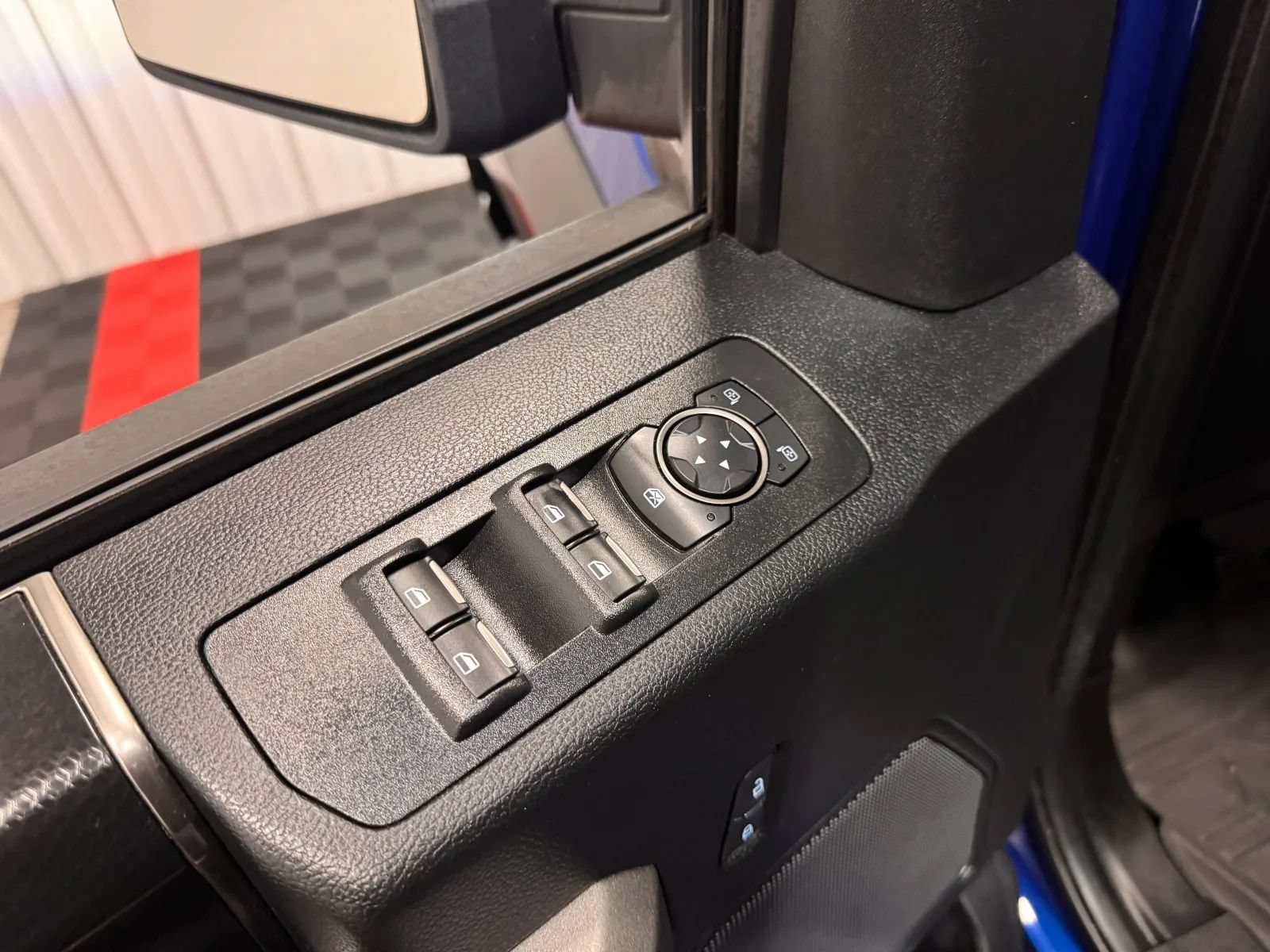 Used 2018 Ford F150 Raptor w/ Equipment Group 801A Mid AWD/4WD image 27