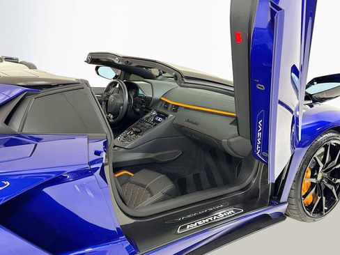 Used 2019 Lamborghini Aventador S AWD/4WD image 26