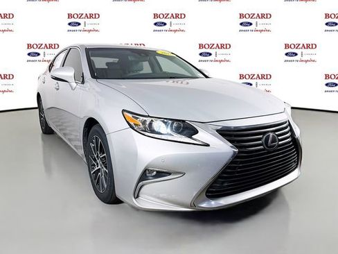 Used 2016 Lexus ES 350 w/ Luxury Package w/Wood Trim image 1