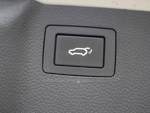 Used 2017 Hyundai Santa Fe SE w/ SE Premium Package 02 image 45