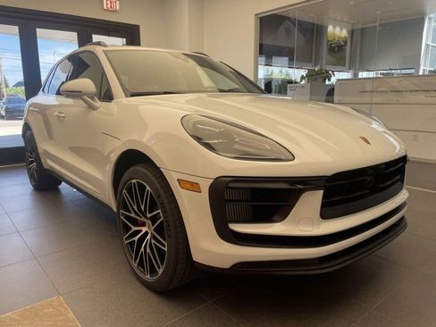 New 2025 Porsche Macan S image 6