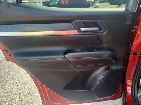 New 2027 GMC Terrain Elevation w/ Elevation Premium Package FWD image 13