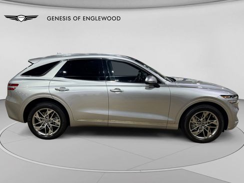 Used 2024 Genesis GV70 2.5T AWD/4WD image 8
