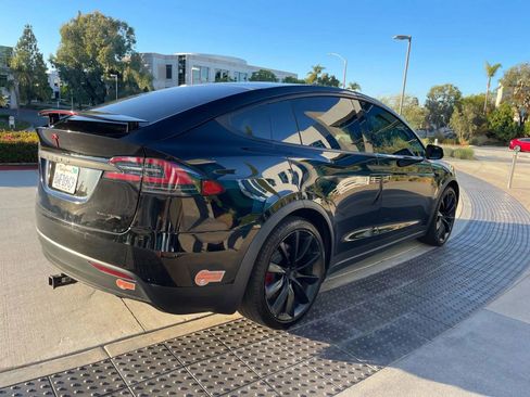 Used 2020 Tesla Model X Long Range image 8