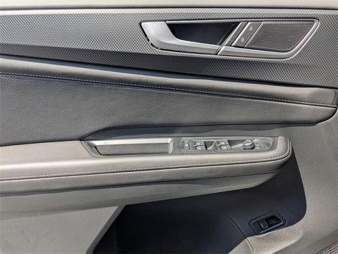 New 2026 Volkswagen Atlas Cross Sport SEL image 28