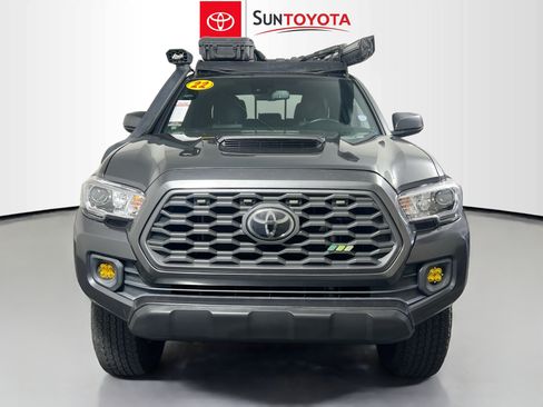 Used 2022 Toyota Tacoma TRD Off-Road RWD image 10