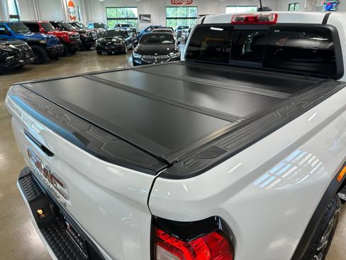 Used 2024 GMC Canyon Denali AWD/4WD image 39