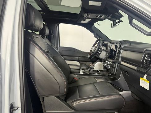 Used 2025 Ford F150 Raptor AWD/4WD image 33
