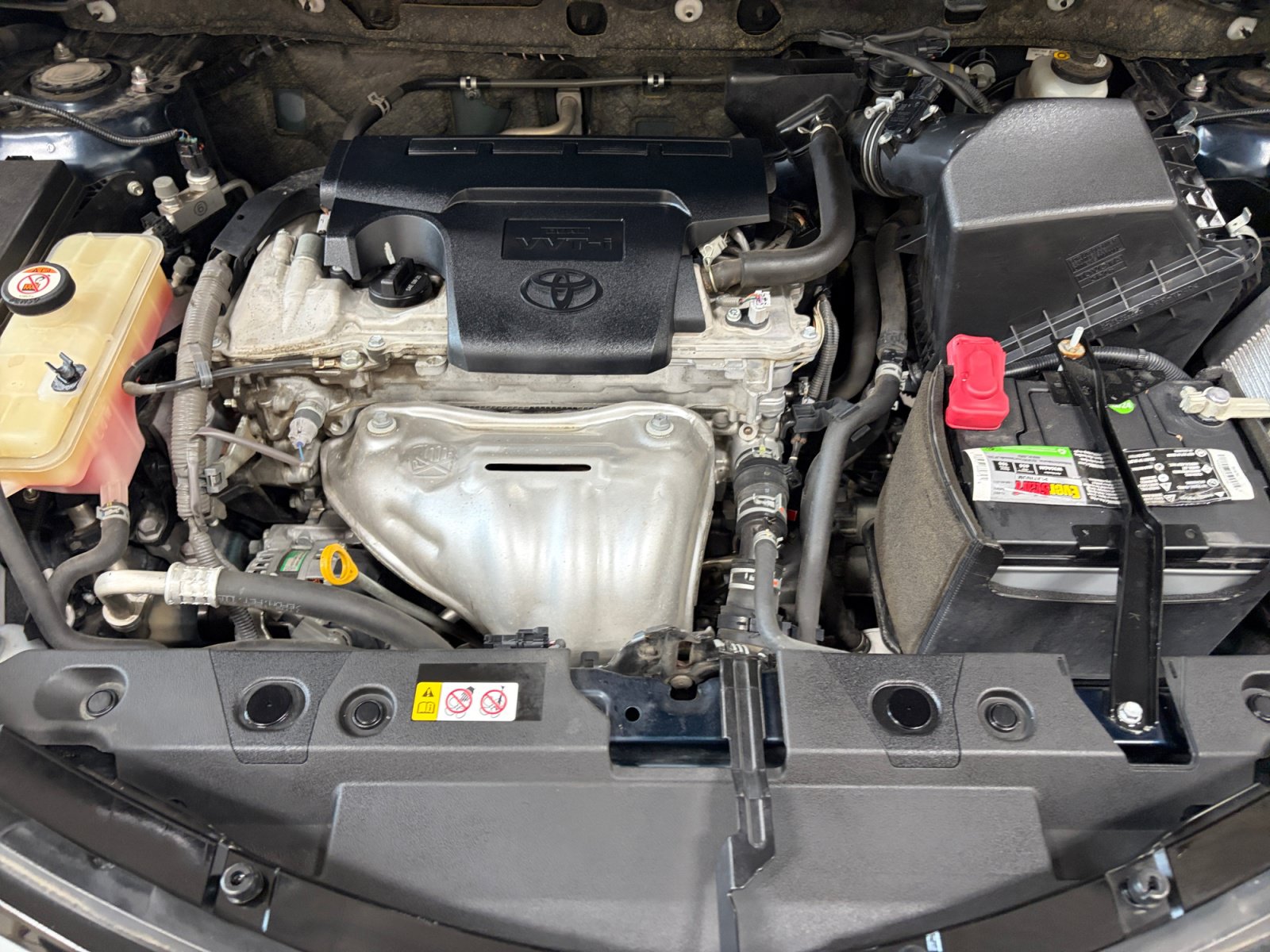 Used 2018 Toyota RAV4 Limited w/ All Weather Liner Package AWD/4WD image 20