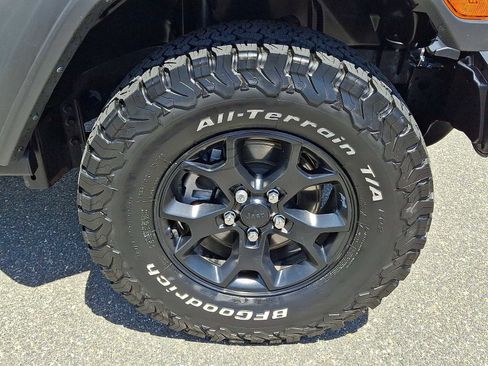 Used 2022 Jeep Wrangler Unlimited Sport AWD/4WD image 6