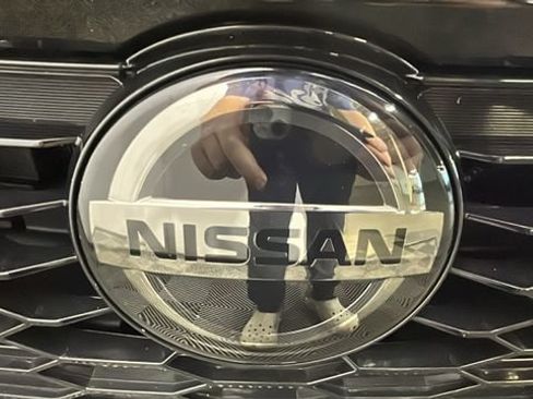Used 2023 Nissan Sentra SV w/ All-Weather Package FWD image 8