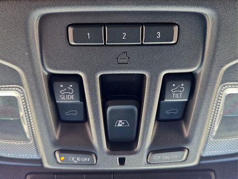 Certified 2022 GMC Sierra 1500 AT4 w/ AT4 Premium Package AWD/4WD image 22