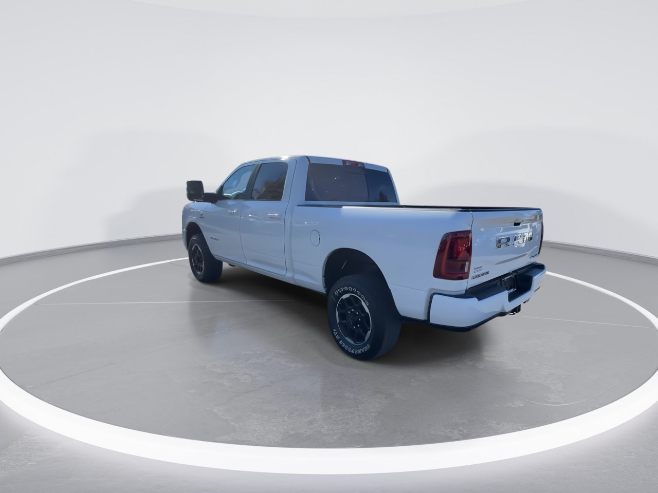 Used 2026 RAM 2500 Laramie AWD/4WD image 6