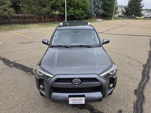 Used 2016 Toyota 4Runner SR5 AWD/4WD image 11