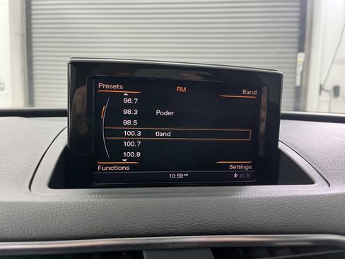 Used 2015 Audi Q3 2.0T Prestige w/ Prestige Package AWD/4WD image 18
