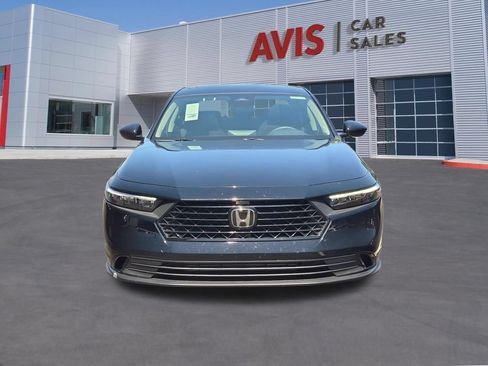 Used 2025 Honda Accord SE image 2
