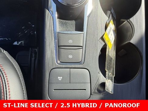 New 2025 Ford Escape ST-Line Elite image 35