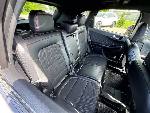 Used 2025 Ford Escape ST-Line w/ Tech Pack #1 FWD image 36