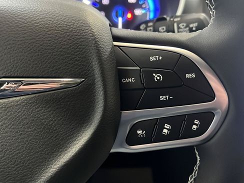 New 2026 Chrysler Pacifica Select FWD image 12