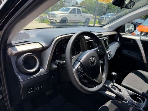 Used 2014 Toyota RAV4 LE AWD/4WD image 11