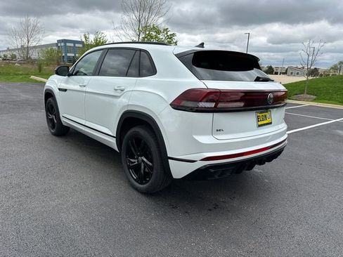 New 2026 Volkswagen Atlas Cross Sport SEL R-Line AWD/4WD image 5