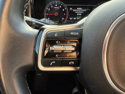 Used 2023 Kia Sorento S w/ Panoramic Sunroof Package FWD image 13
