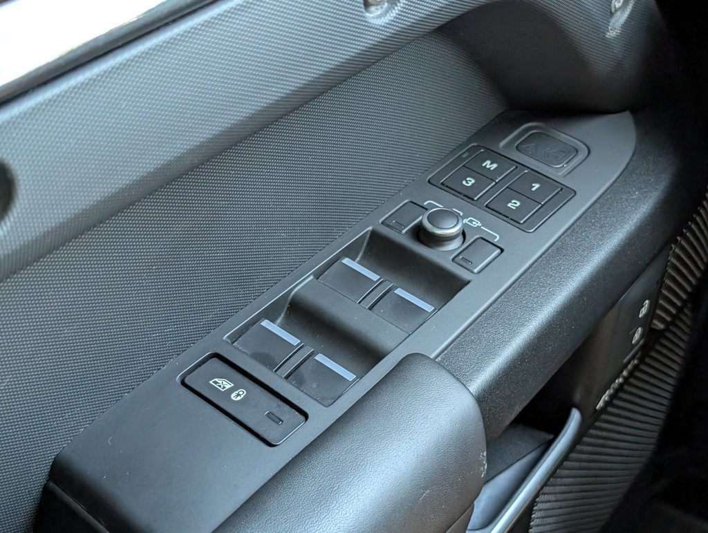 Used 2023 Land Rover Defender 110 Carpathian Edition AWD/4WD image 32