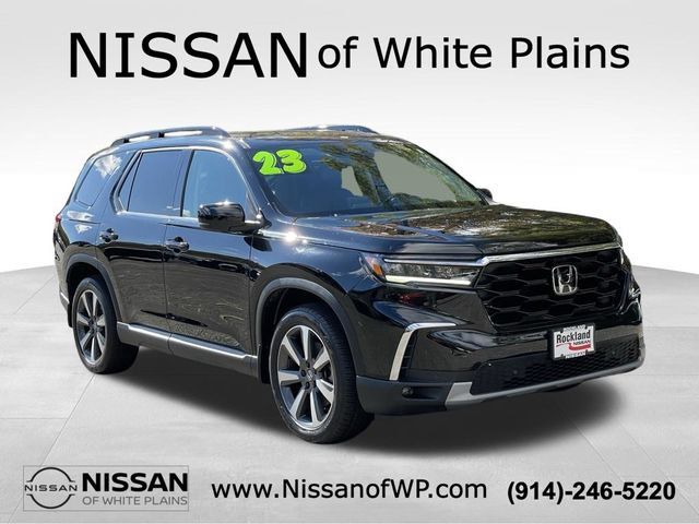 Used 2023 Honda Pilot Touring image 3